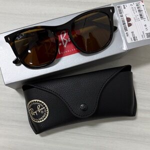 Ray-Ban rb 2210 Brown Sunglasses with Black Case